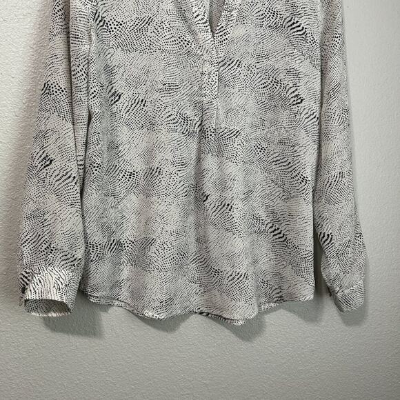 Joie Blouse Women XS Black White Dot V-Neck Silk Long Sleeve Lightweight - Picture 4 of 9